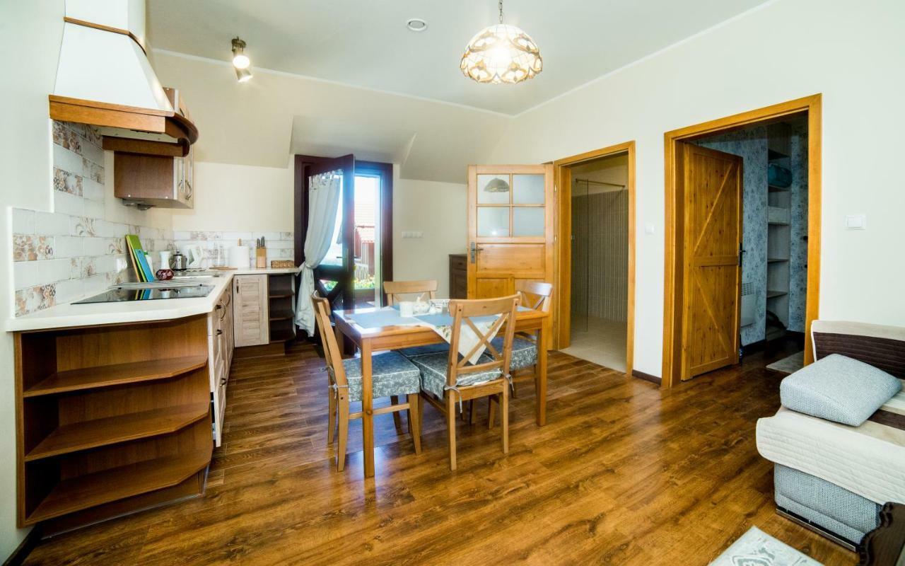 Apartamenty Romanowka Raszow Eksteriør billede