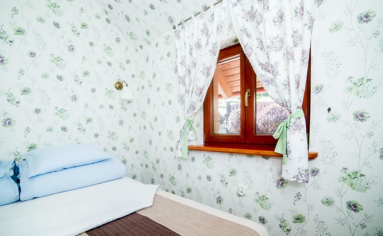 Apartamenty Romanowka Raszow Eksteriør billede